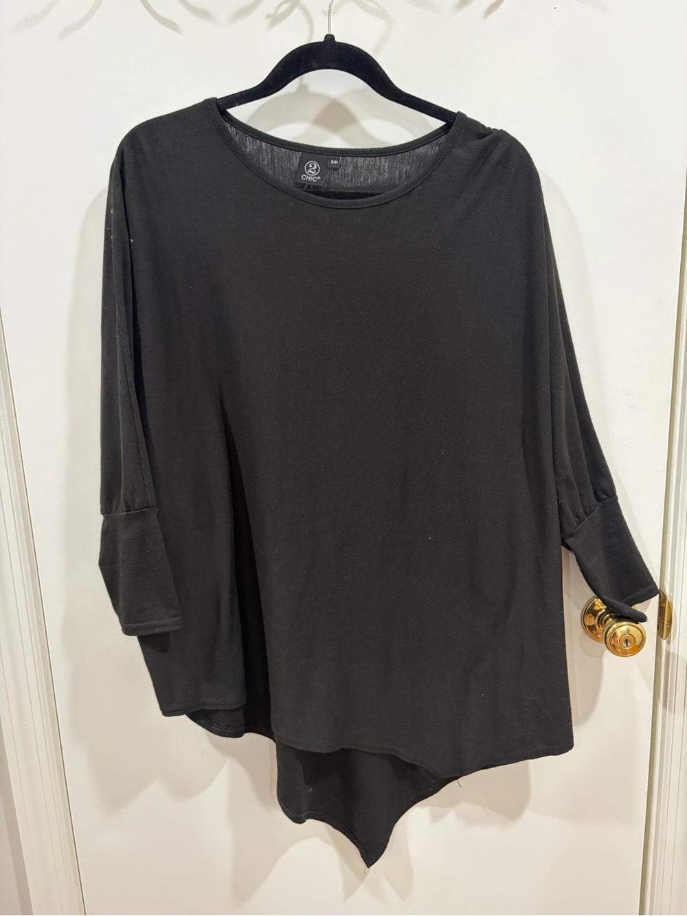 chic Black Asymmetrical Tunic Top